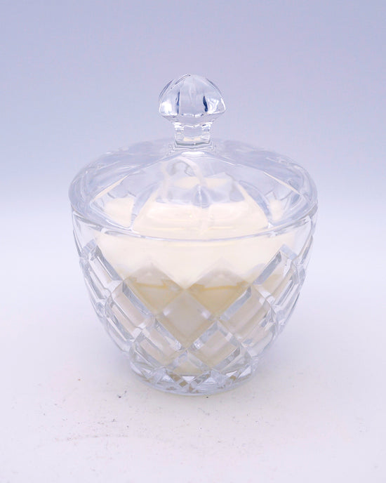 Vela blanca en cristal con tapa